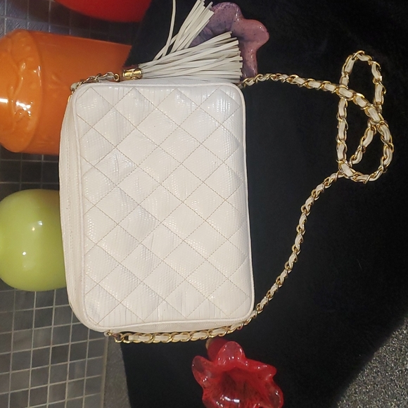 Chanel Bag with COA - Picture 7 of 16